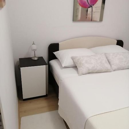 Apartments Vujic Нін Екстер'єр фото