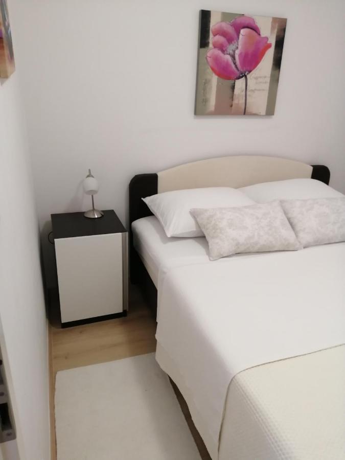Apartments Vujic Нін Екстер'єр фото