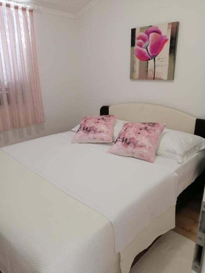 Apartments Vujic Нін Екстер'єр фото